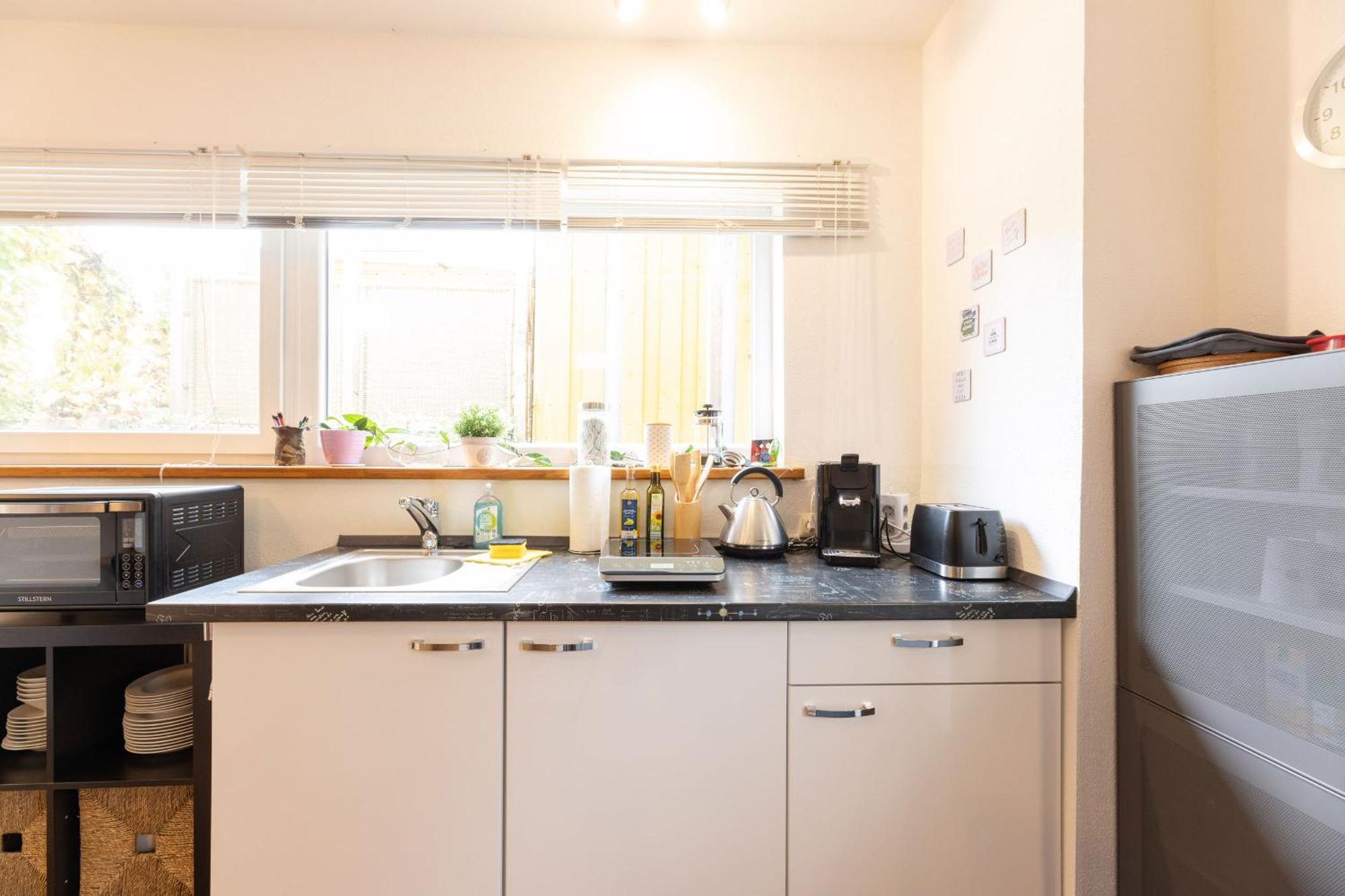 Ideal Fuer Kurze Aufenthalte - Gemuetliches 1-Zimmer-Apartment Adelsdorf Exterior photo